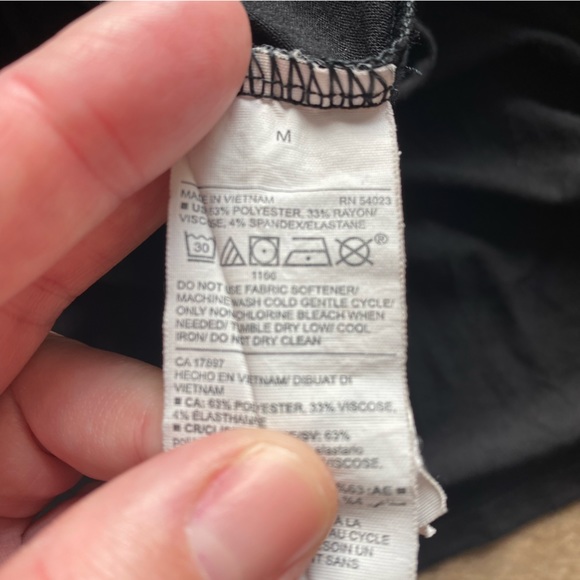 Old Navy Active Ultralite Long Sleeve Tunic Tee - Picture 4 of 7